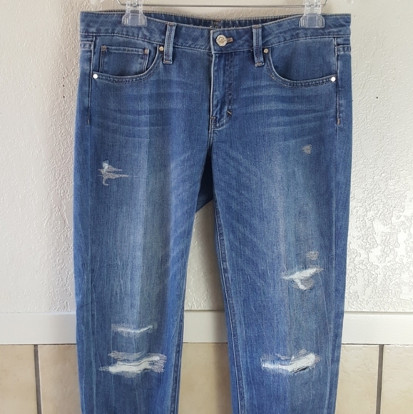 White House Black Market Denim - WHBM Girlfriend jeans Size 8 EUC